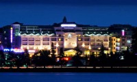 Đặt phòng trực tuyến khách sạn đẹp Đà Lạt của ivivu.com